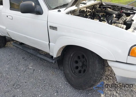 2002 Mazda B3000 Ds из США, поврежденный, VIN 4F4YR12U12TM24780